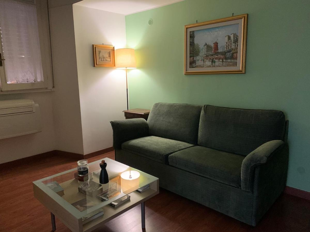 Apartment In Historic Palace Rom